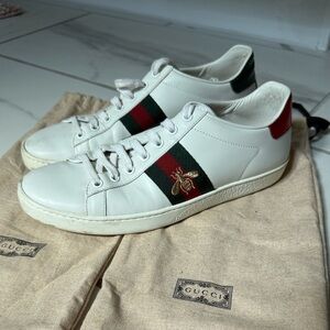 Gucci White Leather Sneakers with Red and Green Accents